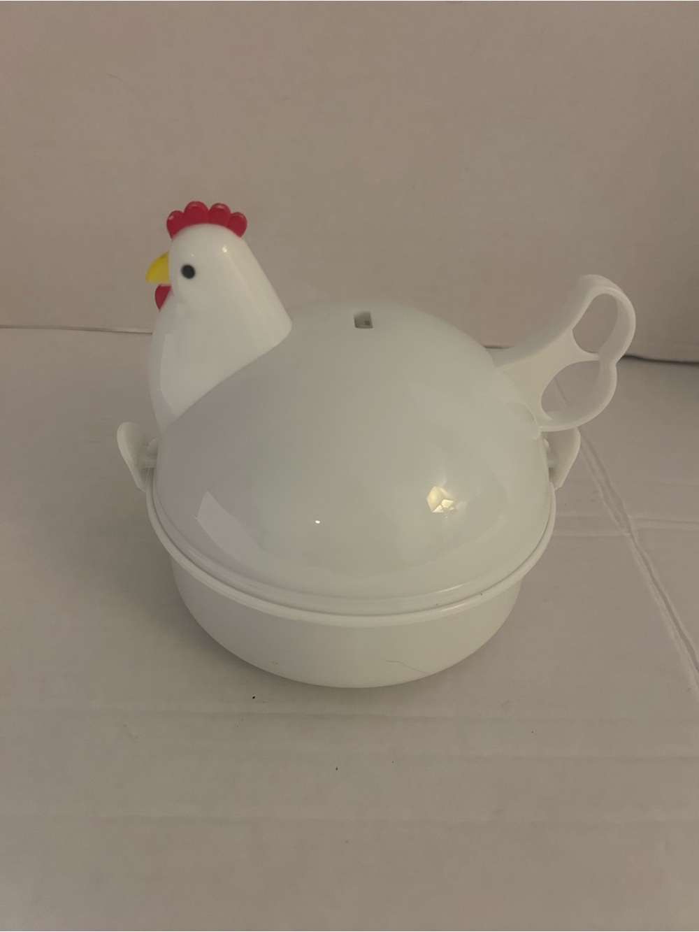 Chicken Shape Microwave Egg Cooker 4 Eggs Capacity Boiler Steamer Poacher Simple